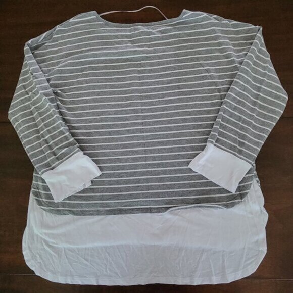 Cupio Women's Long Sleeve Gray White Striped Blouse Size Small - Picture 5 of 5